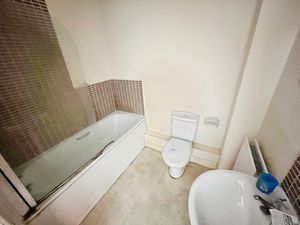Bathroom - click for photo gallery